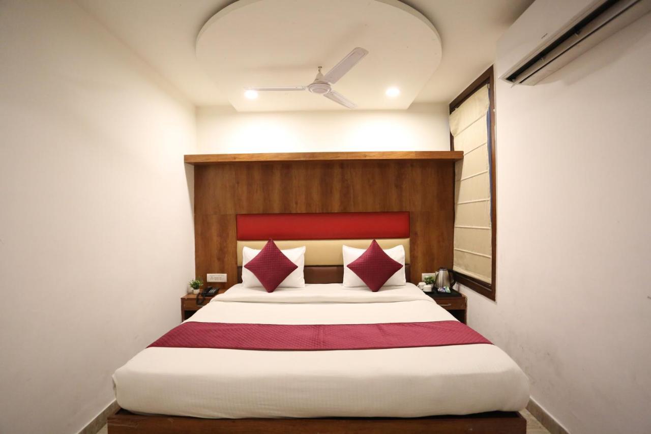 Hotel Sm Suits Near Delhi Airport-Unit By Grand Urban Luxury New Delhi Buitenkant foto