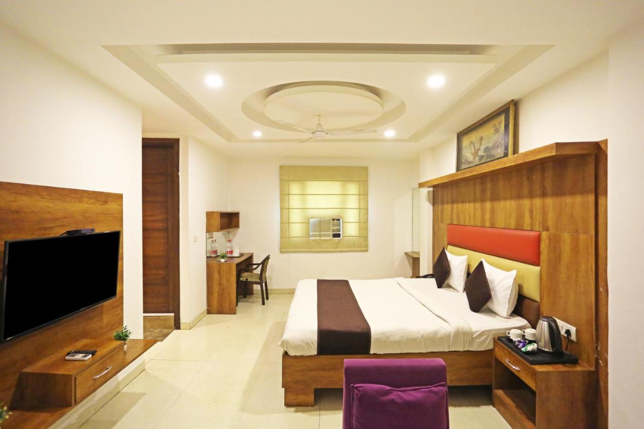 Hotel Sm Suits Near Delhi Airport-Unit By Grand Urban Luxury New Delhi Buitenkant foto