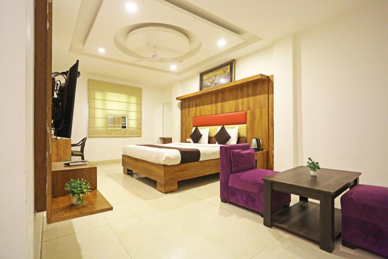 Hotel Sm Suits Near Delhi Airport-Unit By Grand Urban Luxury New Delhi Buitenkant foto