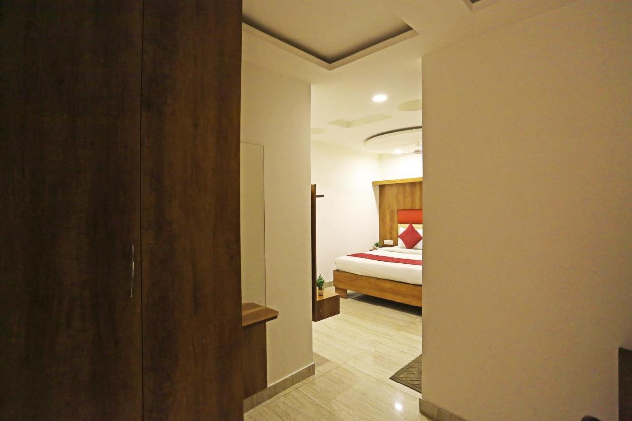 Hotel Sm Suits Near Delhi Airport-Unit By Grand Urban Luxury New Delhi Buitenkant foto