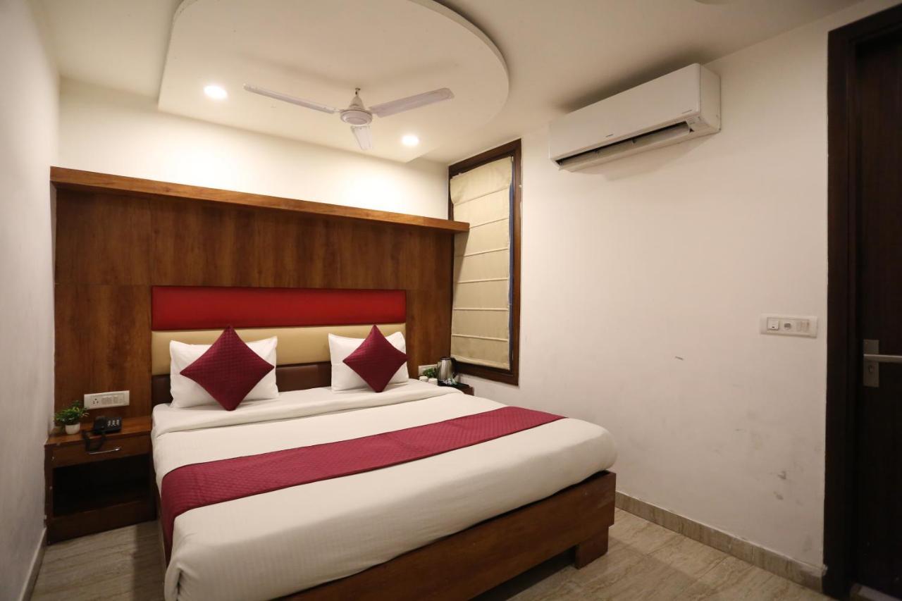 Hotel Sm Suits Near Delhi Airport-Unit By Grand Urban Luxury New Delhi Buitenkant foto