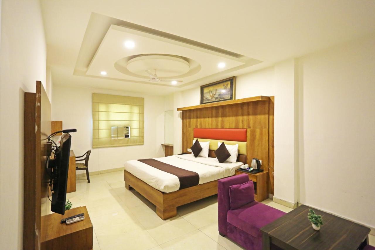 Hotel Sm Suits Near Delhi Airport-Unit By Grand Urban Luxury New Delhi Buitenkant foto