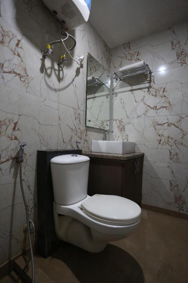 Hotel Sm Suits Near Delhi Airport-Unit By Grand Urban Luxury New Delhi Buitenkant foto